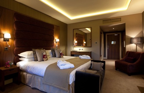 Mere Hotel | The Mere Golf Resort & Spa