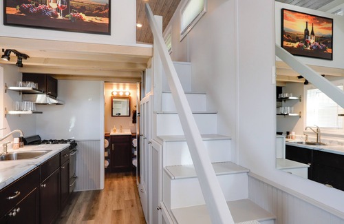 Defiance Apartamento | ‘The Merlot Bungalow’ Defiance Tiny Home on Trail