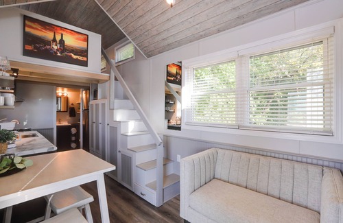 Defiance Apartamento | ‘The Merlot Bungalow’ Defiance Tiny Home on Trail