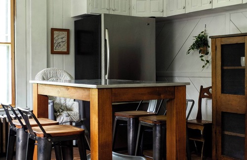 Waldoboro Casa | The Midcoast Mainstay