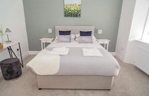 Ayr Casa | The Mila - Ayr Racecourse - Coorie Doon Stays