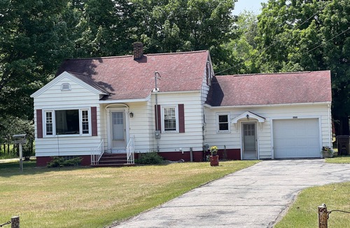 Gladstone Casa | The Mill House - Comfortable 3 Bed House with Vintage Charm