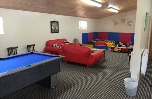 Alberbury Cabaña | The Mill House - capacidad para 12 personas en 6 habitaciones