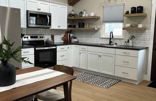 Wilmot Casa | The Milton House in Wilmot