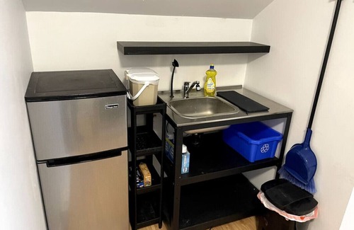 Hull Apartamento | The Mini Apartment on Richer