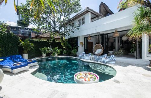 Dyanapura Villa | The Monroe 3BR Luxury Villa Seminyak with Private Pool 900m to Beach