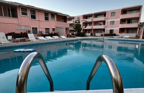 Dover Apartamento | The Monteray Hotel