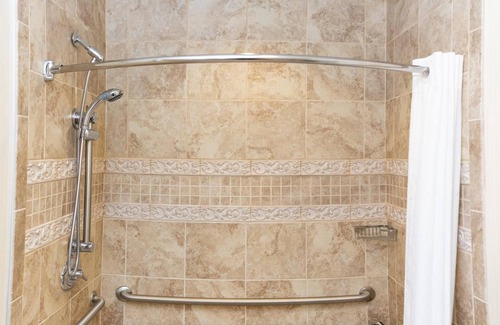 Mount Vernon Hotel | The Mount Vernon Grand Hotel