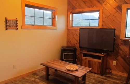 Wapiti Cabina | El hombre de la montaña - Yellowstone y Cody cabina con vistas espectaculares