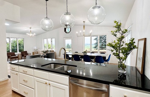 Collins Center Casa | The Mountain View Retreat