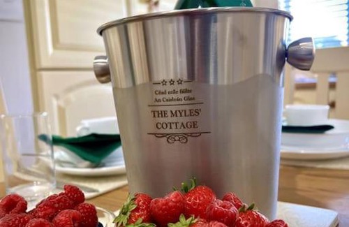 Greencastle Casa | The Myles' Self-Catering Cottage - 4 Stars