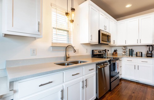 McFerrin Park Casa | The Nashville Star - Darling Home with Southern Charm