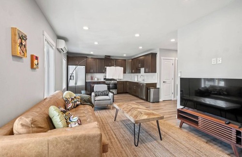 Hilltop Apartamento | The Nest – Comfort & Charm Near Conservatory, Cafés & Tacoma Dome