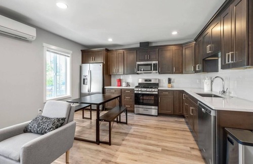 Hilltop Apartamento | The Nest – Comfort & Charm Near Conservatory, Cafés & Tacoma Dome