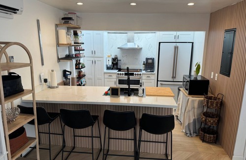 Village of La Jolla Apartamento | The Nest La Jolla Ocean View Penthouse Apartment