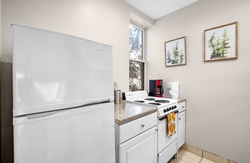 Graduate Hospital Apartamento | The newly remodeled apartment offers a relaxing ambiance