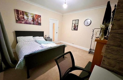 Kearsley Casa | The Nights Away