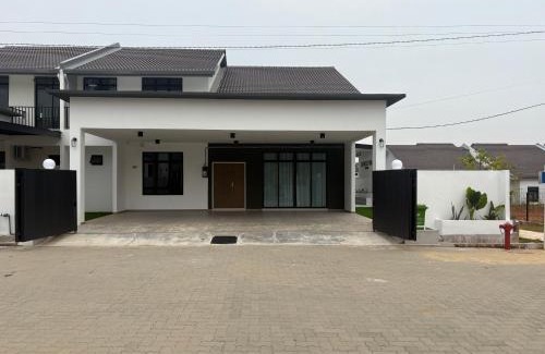 Kuantan Casa | The Noice Villa Private pool