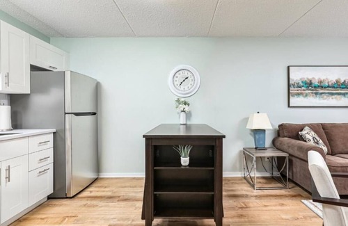 Collingwood Casa | The Nordic -Central Collingwood Condo