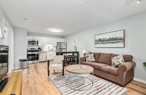 Collingwood Casa | The Nordic -Central Collingwood Condo