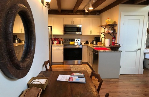 Town Hill Casa | El extremo norte de nuestro granero restaurado