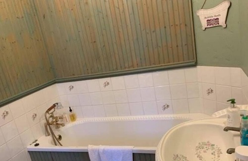 Horstead Casa | The Oak Rooms