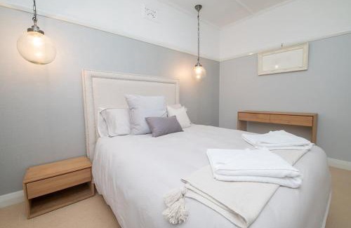 Orange Casa | The Oaks on March Stunning & Elegant CBD Home