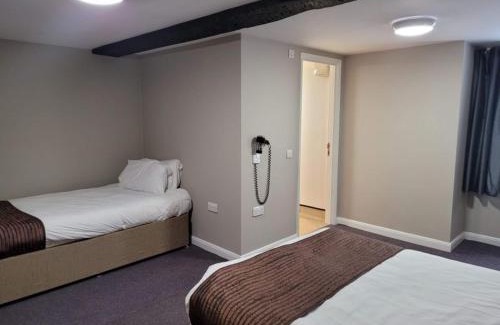 Twigworth Hotel | The Oakwood Hotel