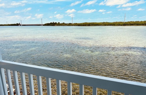 Bay Point Casa | The oasis-waterfront house