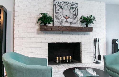 Gainesville Casa | The Oasis with New Salt Pool Close to Everything