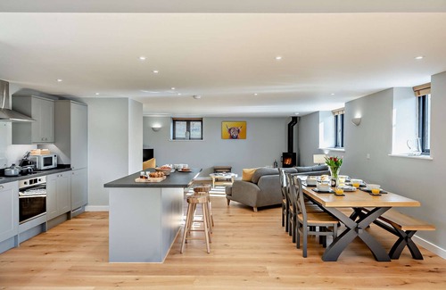 Hawkedon Casa | The Oat Barn - Tres Habitaciones Casa, Capacidad 6