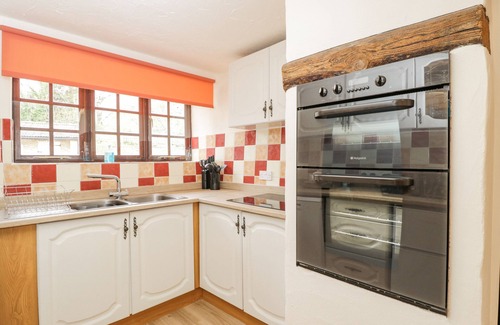 South Perrott Cabaña | THE OLD BAKERY, pet friendly, character holiday cottage in Mosterton