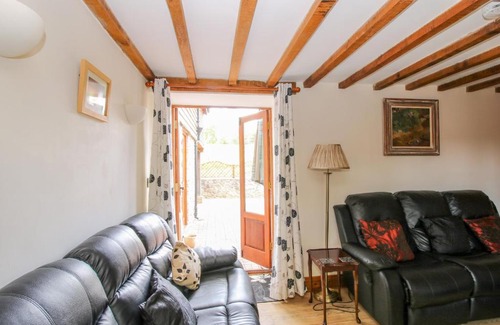 Bishops Castle Casa | The Old Barn, Bishops Castle