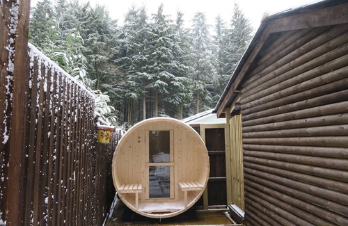 Warlingham Casa | The Old Bread Lorry con bañera de hidromasaje y sauna
