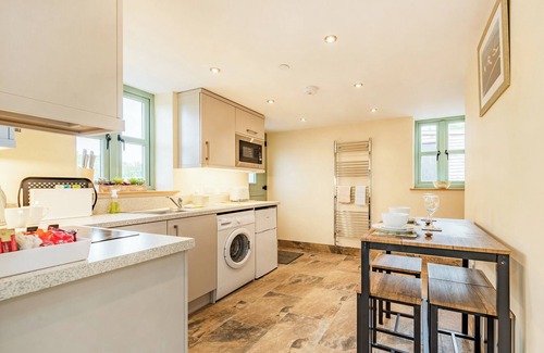 Cilcennin Cabaña | The Old Cow Shed at Ty Hir