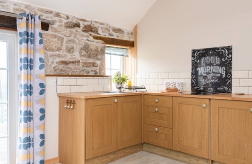 Penryn Casa | The Old Dairy, stylish and comfortable accommodation for 2 near Falmouth
