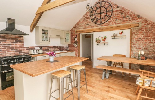 Narberth Cabaña | The Old Farm Shop, NARBERTH