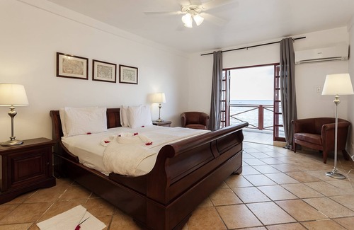 Oranjestad Hotel | The Old Gin House Hotel