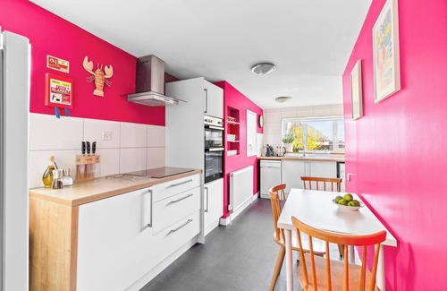 Tayport Chalet De Esquí | The Old Jewellers – Cosy retreat with rich history