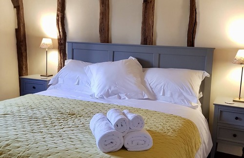 Bildeston Cabaña | The Old Meeting House: Historic 2-bed Cottage