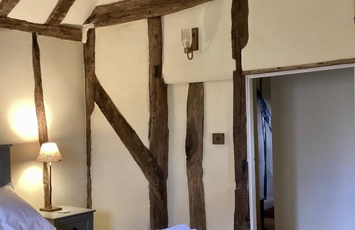 Bildeston Cabaña | The Old Meeting House: Historic 2-bed Cottage