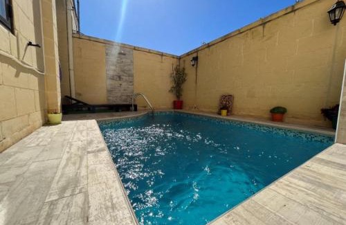 Xaghra Cama Y Desayuno | The old Mill