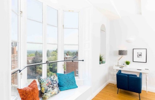 Malvern Casa | The Old Morgan Period 3 Bed Duplex