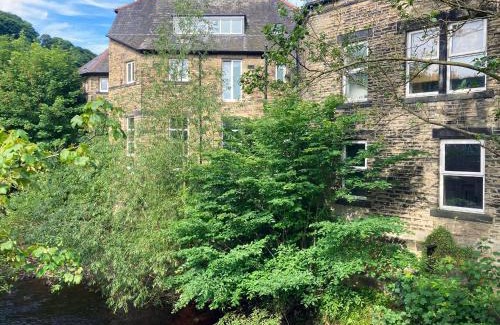 Wadsworth Apartamento | The Old Riverside School House Apt 3