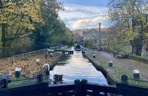 Wadsworth Apartamento | The Old Riverside School House Apt 5