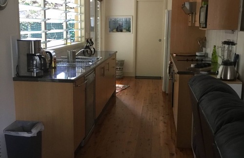 Patonga Casa | La casa de la vieja escuela