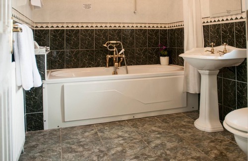 Ballydrain Hotel | The Old Schoolhouse Inn