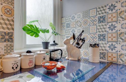 Clare Casa | The Old Shoe Shop, 5 Well Lane