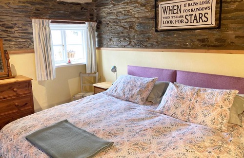 Newcastle Emlyn Casa | The Old Stables Aberporth
