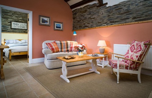 Newcastle Emlyn Casa | The Old Stables Aberporth